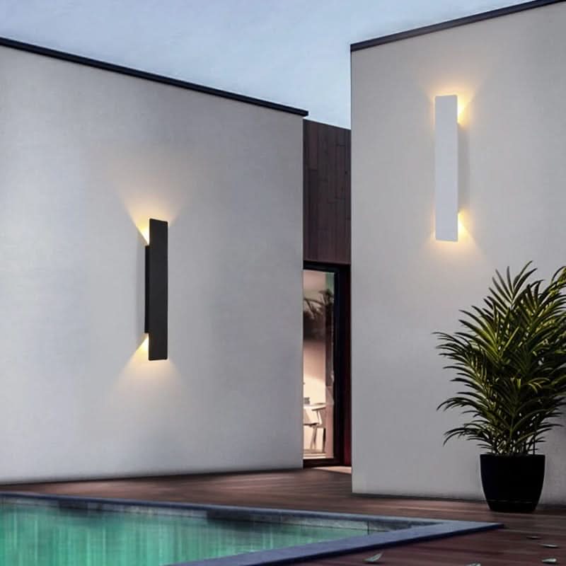Weatherproof Outdoor Wall Light – LED Sconce for Entryway, Patio & Pathway – Stainless Steel Aluminum – IP65 Waterproof Modern Exterior | Thomler