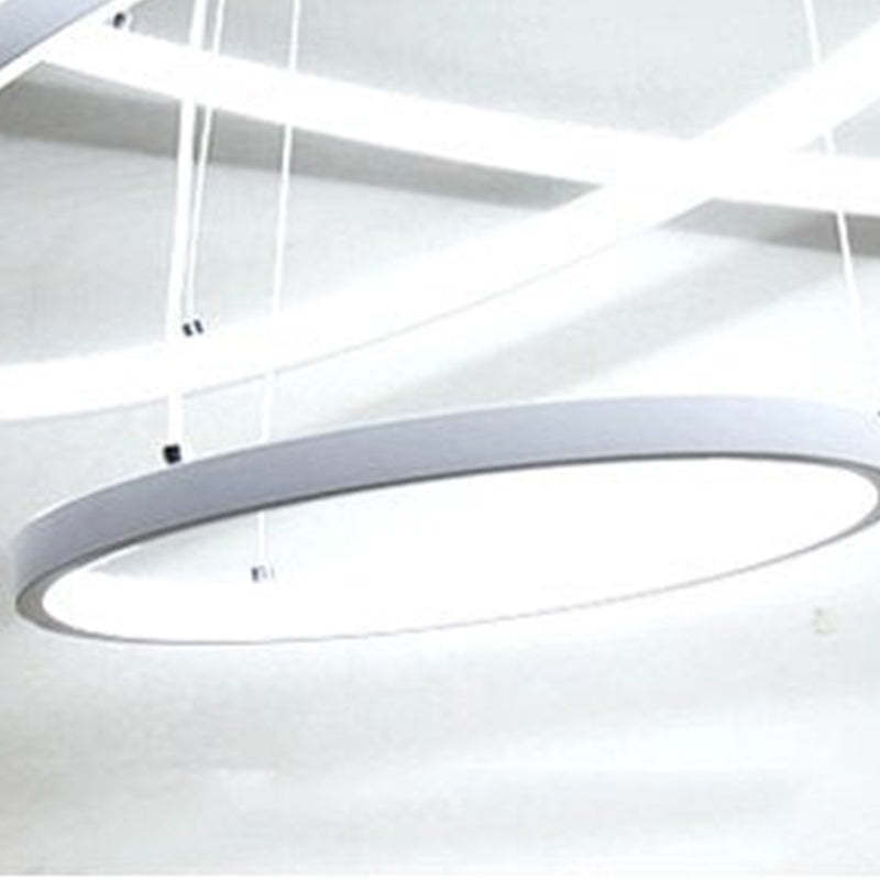 Modern LED Ring Chandelier with Adjustable Height – Metal & Acrylic Hanging Light for Living Room, Dining Room, Bedroom | Thomler