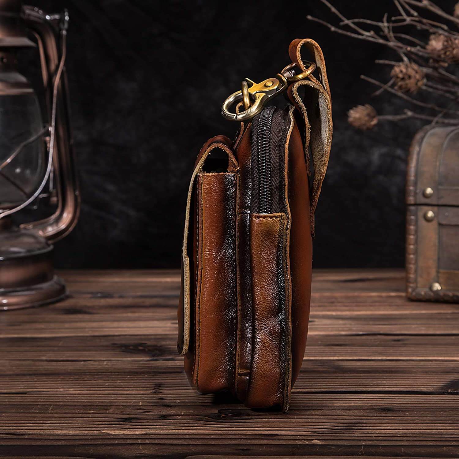 Leather Belt Bag for Men – Full-Grain Cowhide Waist Pack with Adjustable Strap, Magnetic Clasp & Zippered Compartments for Travel, Hiking | Thomler
