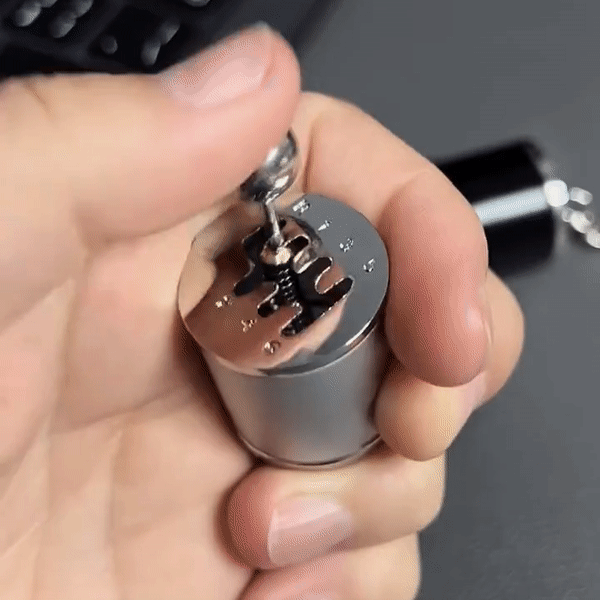 Metal Gear Shift Keychain with Moving Shifter for Car Enthusiasts | Manual Transmission Key Ring Accessory for Men & Women | Automotive Gift | Thomler