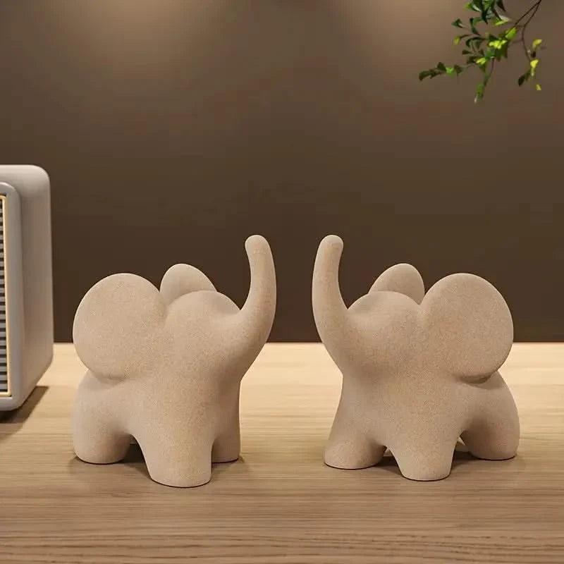 Velvet-Touch Elephant Statue for Home Display – Decorative Animal Sculpture for Shelves & Mantels | Thomler
