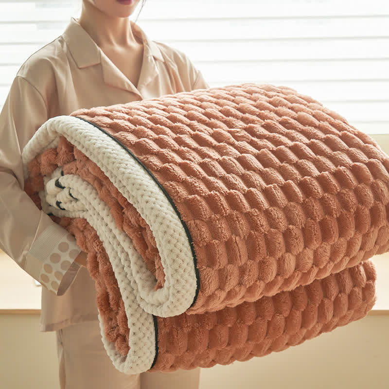 Reversible Plush Throw Blanket - Ultra Soft Coral Fleece - Queen & Full Size - Lightweight Polyester - Cozy Cover for Couch Sofa Bed | Thomler