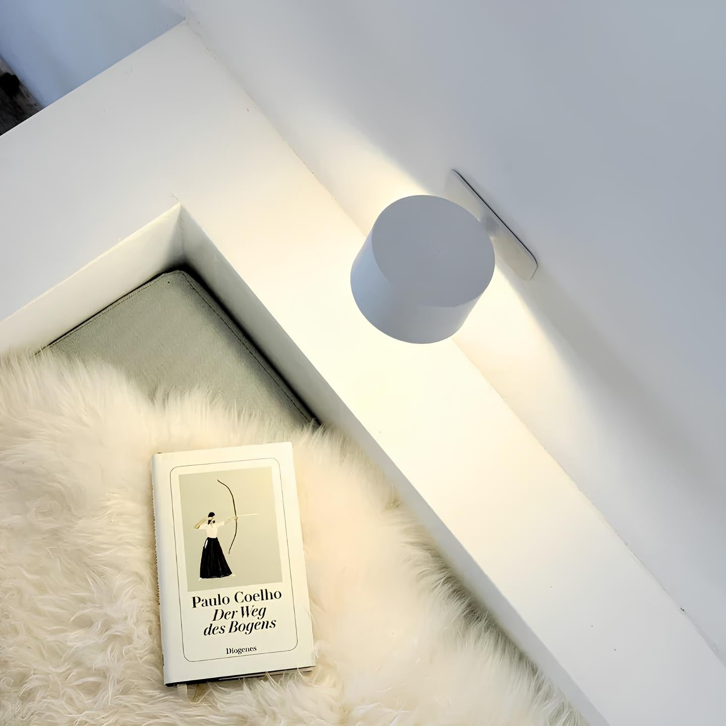 Rechargeable Wall Sconce with 360° Swivel Head – Dimmable LED Accent Light for Bedroom, Living Room, Reading Nook | Thomler
