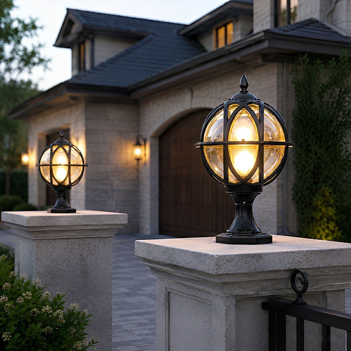 Spherical Pillar Cap Lantern for Decks, Patios & Fences – Weather-Resistant Orb Fixture | Thomler