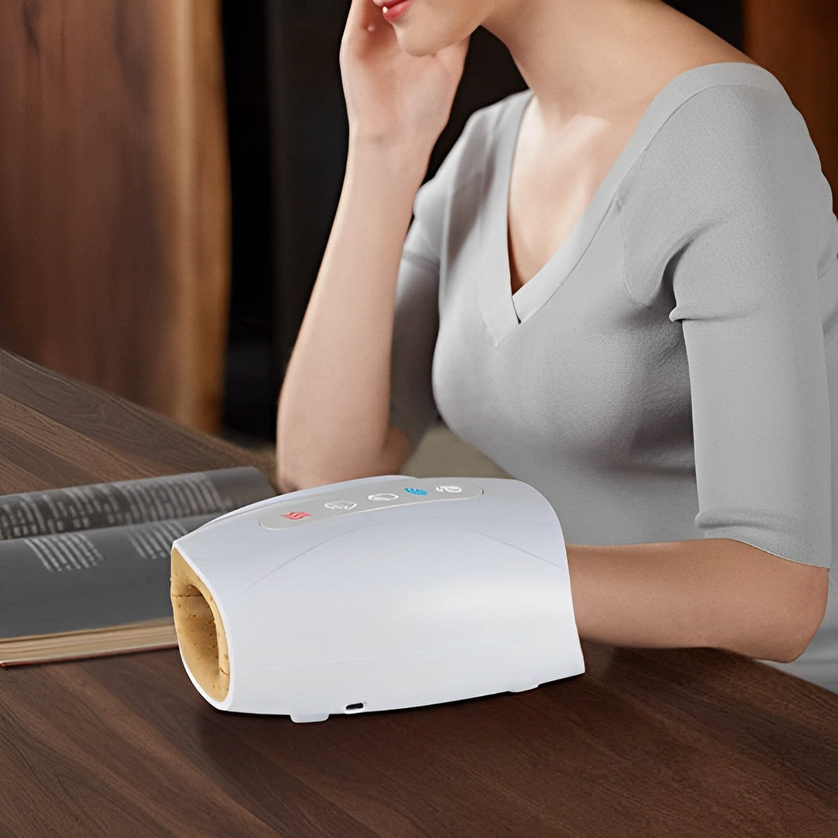 Cordless Therapeutic Hand Compression Device with Adjustable Warmth Settings for Pain Relief | Thomler