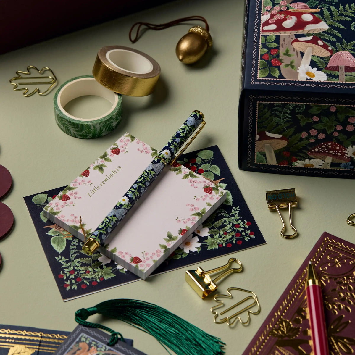 24-Day Stationery Advent Calendar – Daily Creative Supplies Countdown for December | Thomler