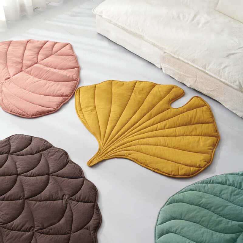 Botanical Leaf-Shaped Pet Throw Blanket - Soft Cotton-Polyester Cover for Dogs & Cats - Machine Washable Couch Protector & Floor Mat for | Thomler