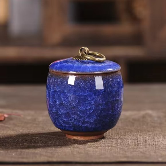 Handcrafted Ceramic Cremation Container for Dogs & Cats – Timeless Remembrance Vessel with Sealing Top | Thomler
