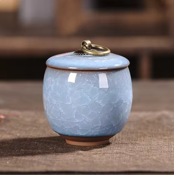 Handcrafted Ceramic Cremation Container for Dogs & Cats – Timeless Remembrance Vessel with Sealing Top | Thomler