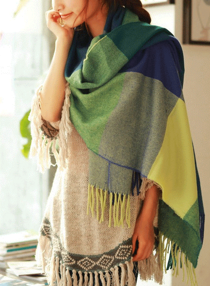 Cashmere Plaid Scarf – Lightweight All-Season Wrap for Women | Thomler