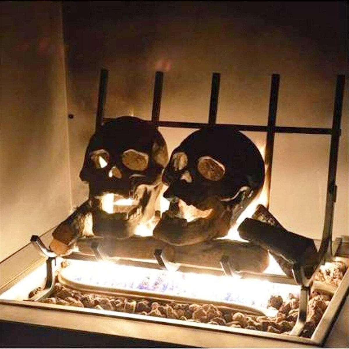 Ceramic Skull Fire Ornament – Reusable Halloween Campfire & Pit Decor for Spooky Outdoor Gatherings | Thomler