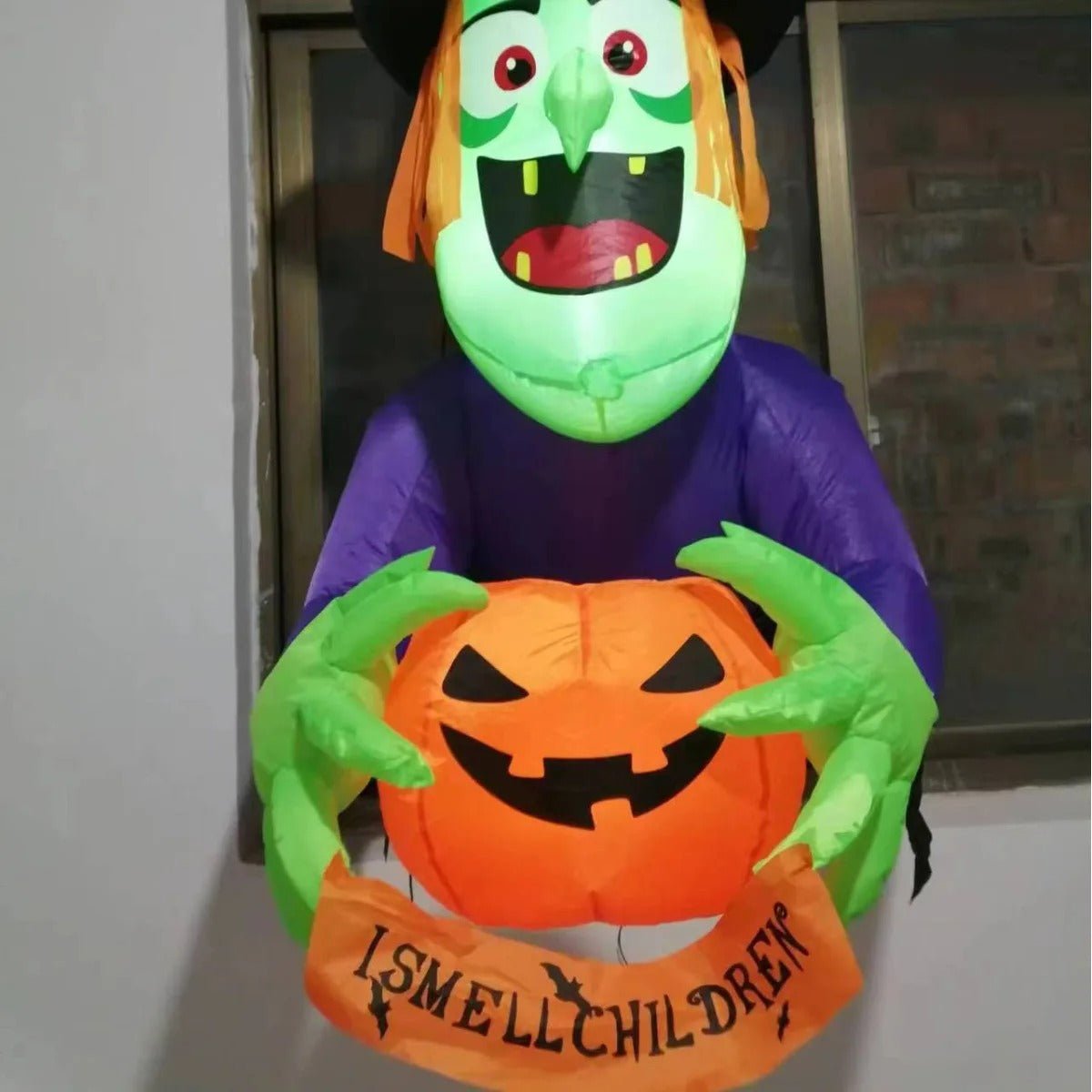 Animated Window Sorceress – Glowing Blow-Up Decoration with Fan & Suction Mount | Thomler