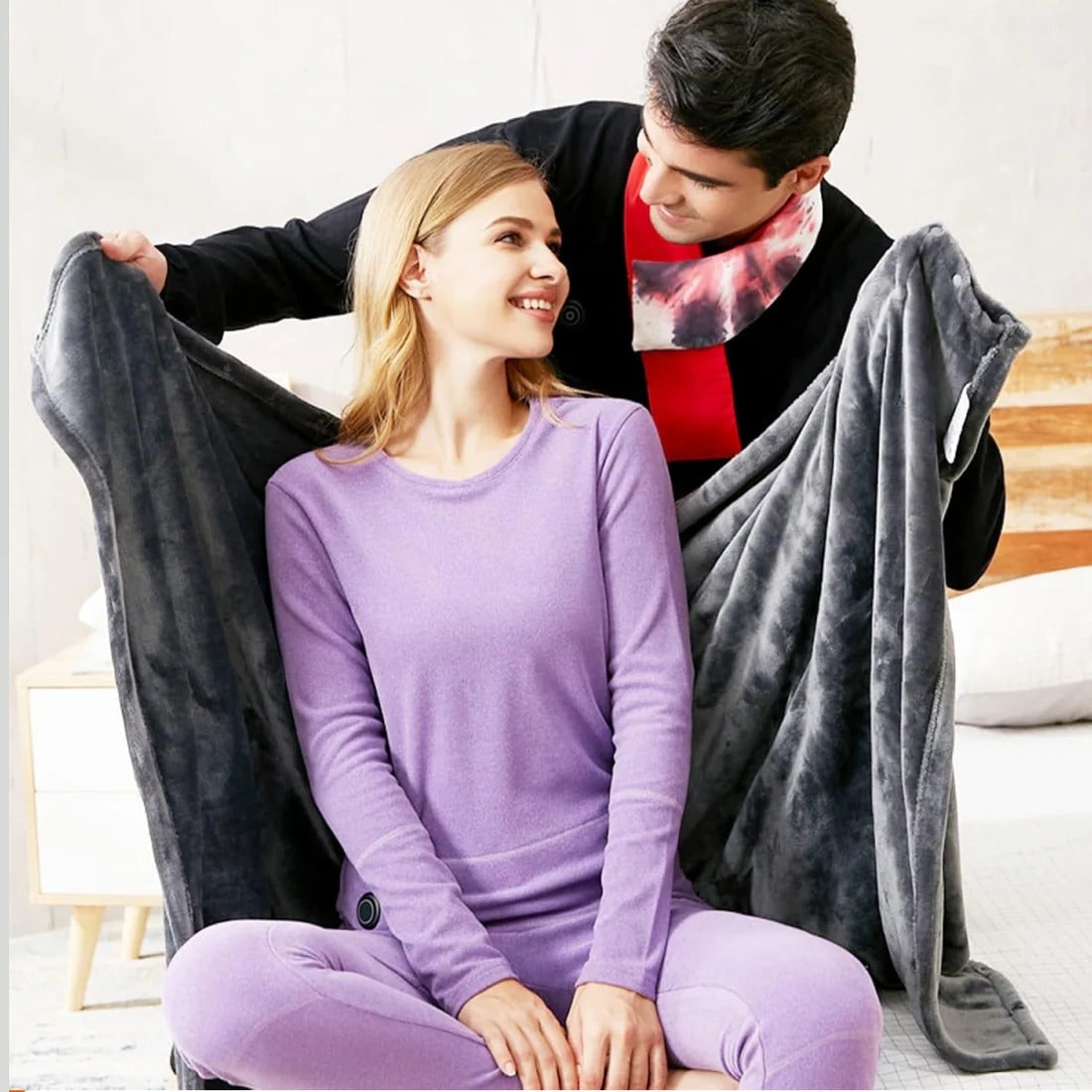 USB Heated Shoulder Cape with Zipper Closure & 3 Heat Settings | Thomler