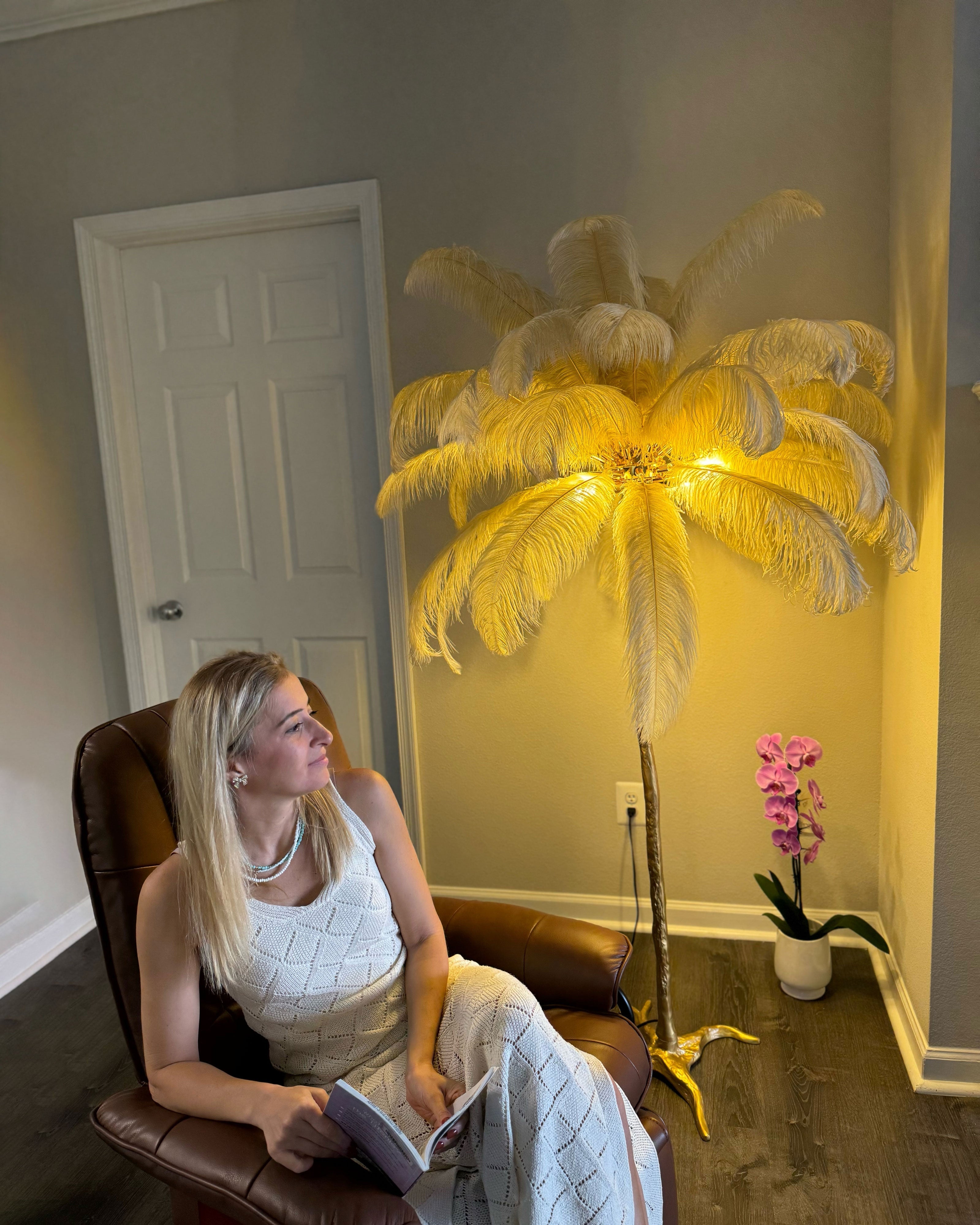 Floor Lamp Feather Shade 160.0 cm White Living Room Bedroom Palm Tree Standing Light Tropical Ambient Lighting | Thomler