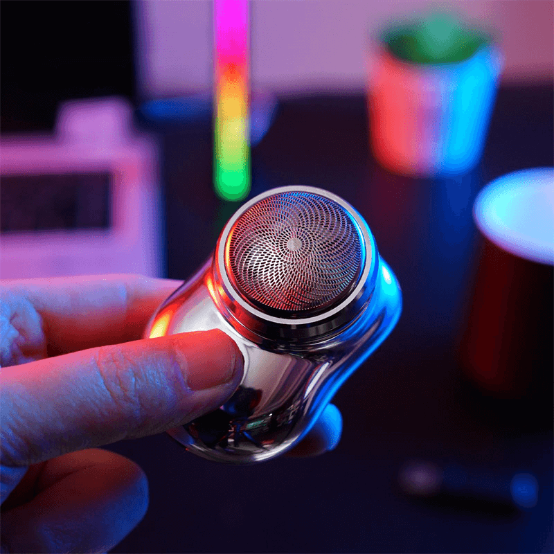 Compact USB Rechargeable Travel Shaver for Men with Cordless Design & Portable Carry Case for Business Trips & Gym | Thomler