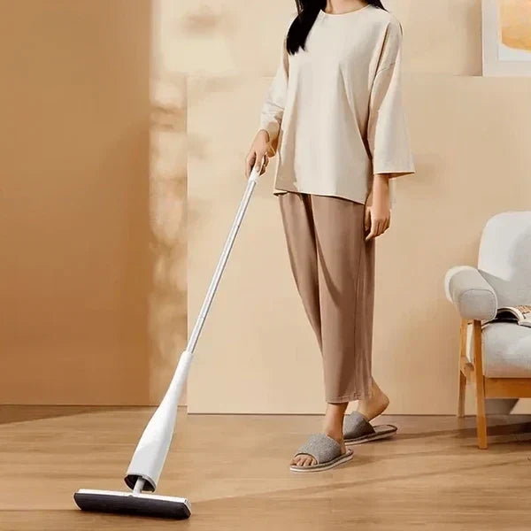 Hands-Free Squeeze Mop with Ultra-Absorbent Sponge Head for Hardwood Tile Laminate Floors Quick-Dry Microfiber Floor Mop for Kitchen Bathroo | Thomler