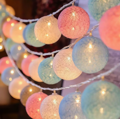 Navando | Decoratieve Lichtslinger Met Zachte Bolletjes