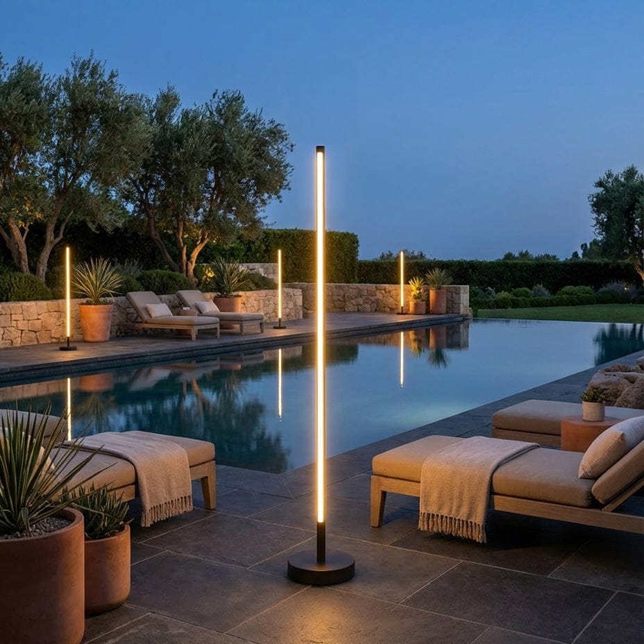 Solar-Powered Patio Floor Lamp with Wireless Charging for Outdoor Spaces | Thomler