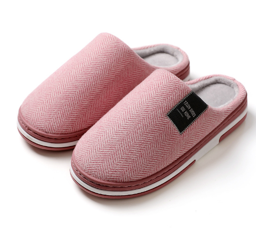 Men's Memory Foam Slippers with Non-Slip Sole – Warm Plush Indoor House Shoes for Winter, Slip-On Cushioned Moccasin Style | Thomler