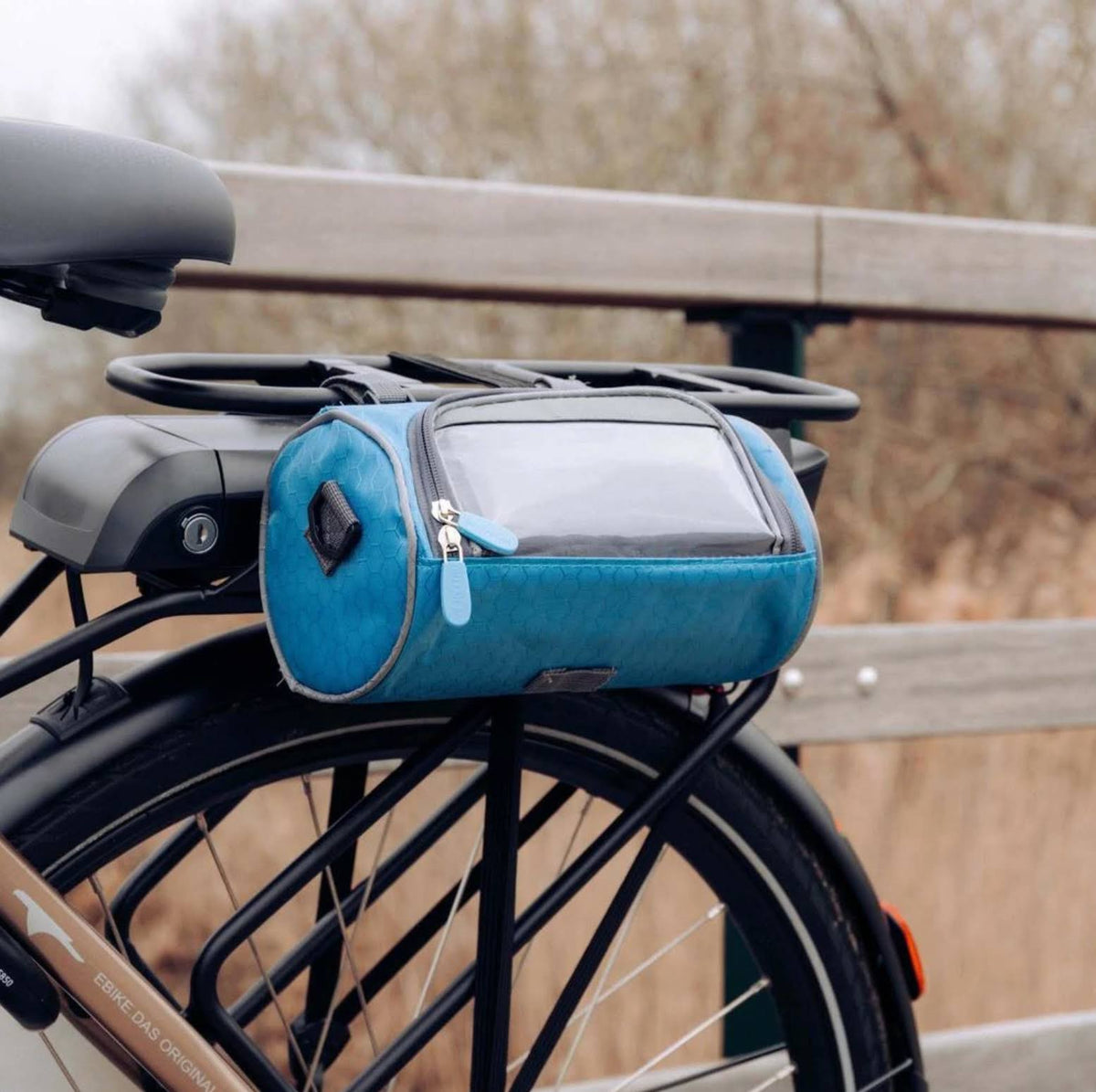 Touchscreen Handlebar Bike Bag – Weatherproof Storage with Phone Window for Cycling | Thomler