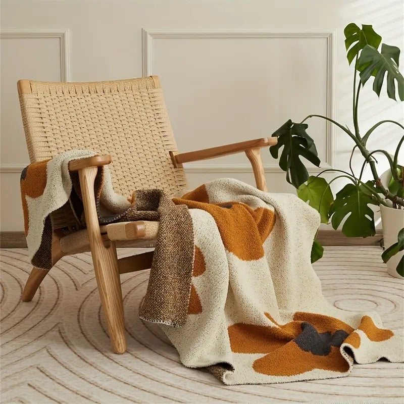 Hand-Knit Floral Throw Blanket – Cozy Layer for Sofa, Bed & Year-Round Comfort | Thomler