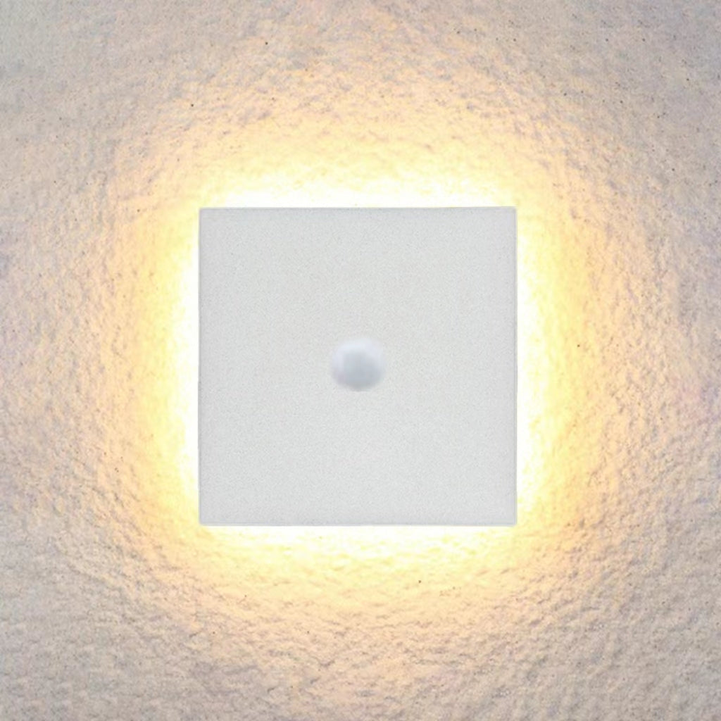 Geometric Metal LED Outdoor Wall Light for Porch & Patio with Motion Sensor Option – Modern Weatherproof Fixture | Thomler