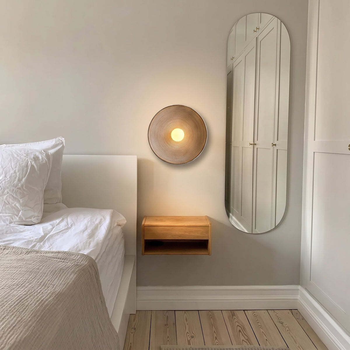 Round Wood & Resin Wall Sconce Light – LED Compatible E27 Socket – Minimalist Asian-Inspired Design for Living Room, Dining Room, Bar – 8 | Thomler