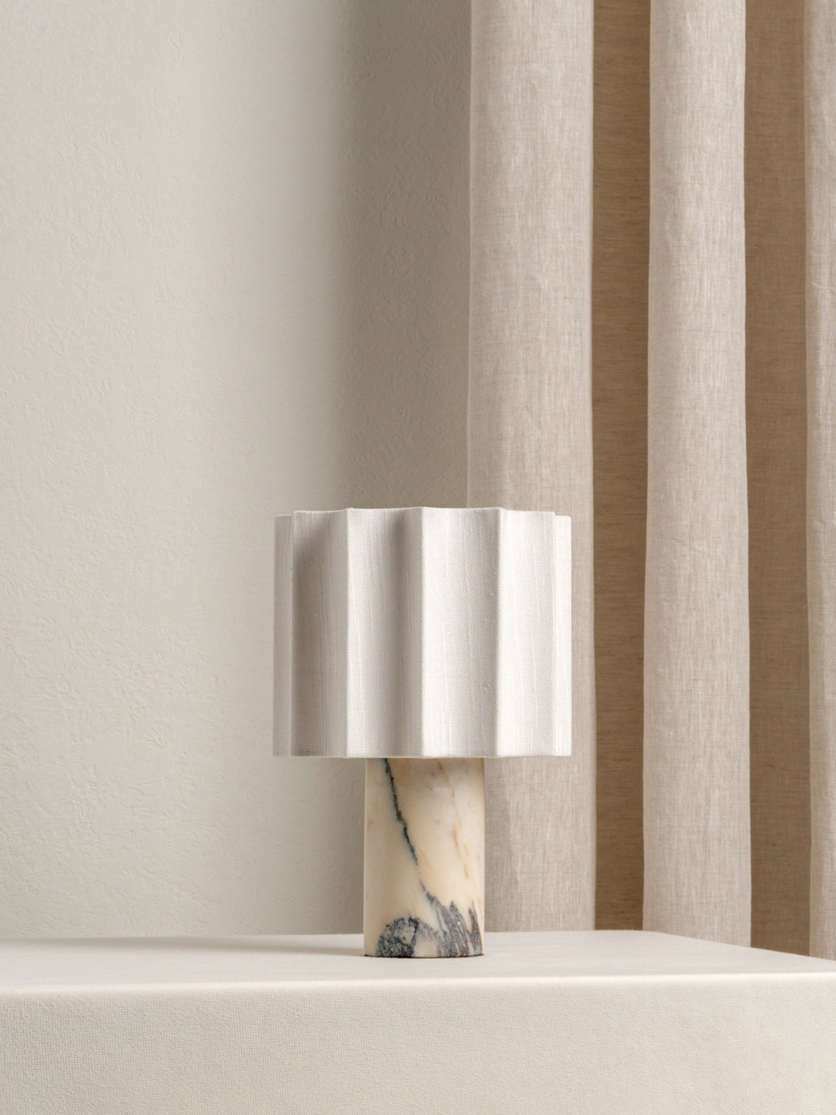 Battery-Powered LED Accent Light with Stone Base and Fabric Diffuser for Tabletops | Thomler