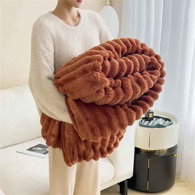 Ultra-Soft Plush Throw Blanket for Couch, Bed & Sofa – Warm Faux Fur Comfort Blanket for Living Room & Bedroom | Thomler