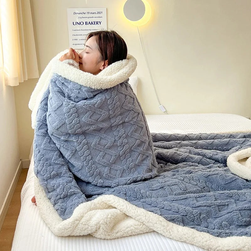 Plush Lamb Wool & Fleece Winter Blanket for Couch and Bed – Insulating Heavyweight Throw for Cold Nights | Thomler