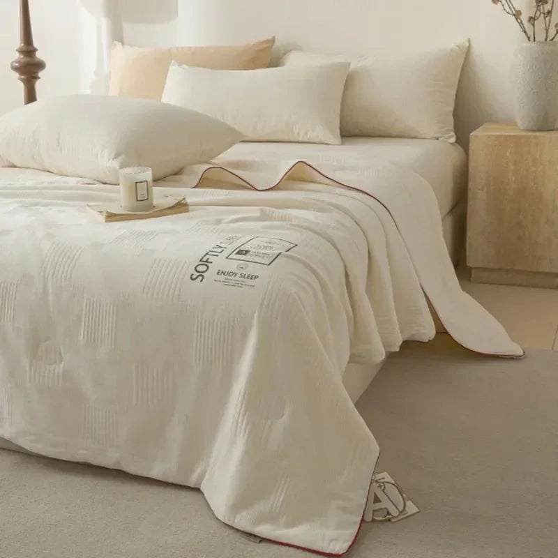 Quilted Year-Round Bedspread with Textured Weave Detail – Twin to King | Thomler