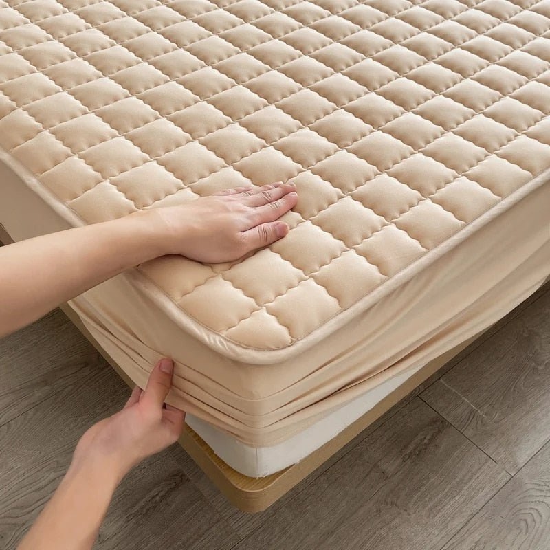 Breathable Mattress Protector Cover – Waterproof, Hypoallergenic, Soft Fitted Sheet for Twin, Full, Queen & King Beds | Thomler