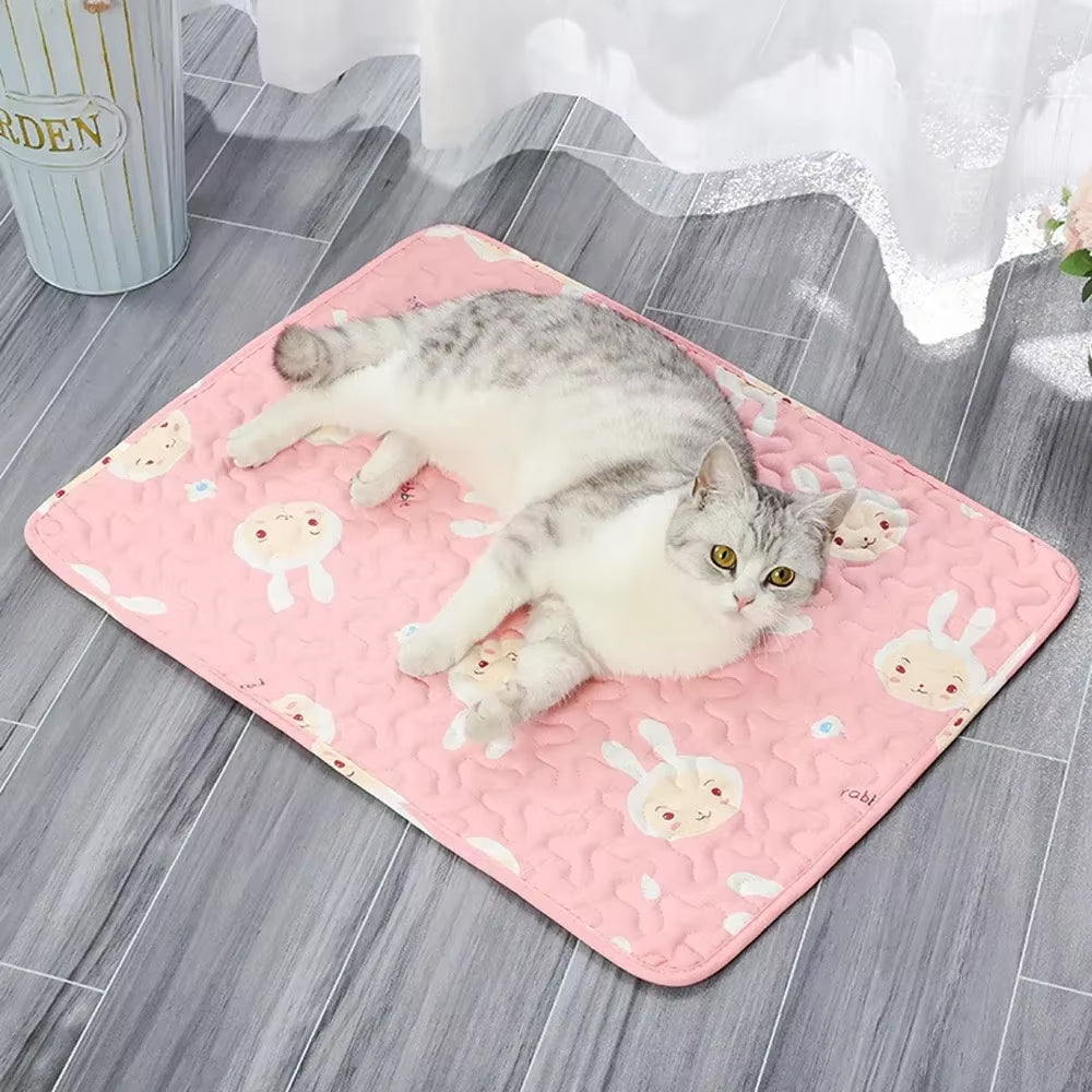 Self-Cooling Pet Bed Mat with Non-Slip Base for Cats & Dogs – Washable Heat-Regulating Fabric, 3 Sizes Available | Thomler
