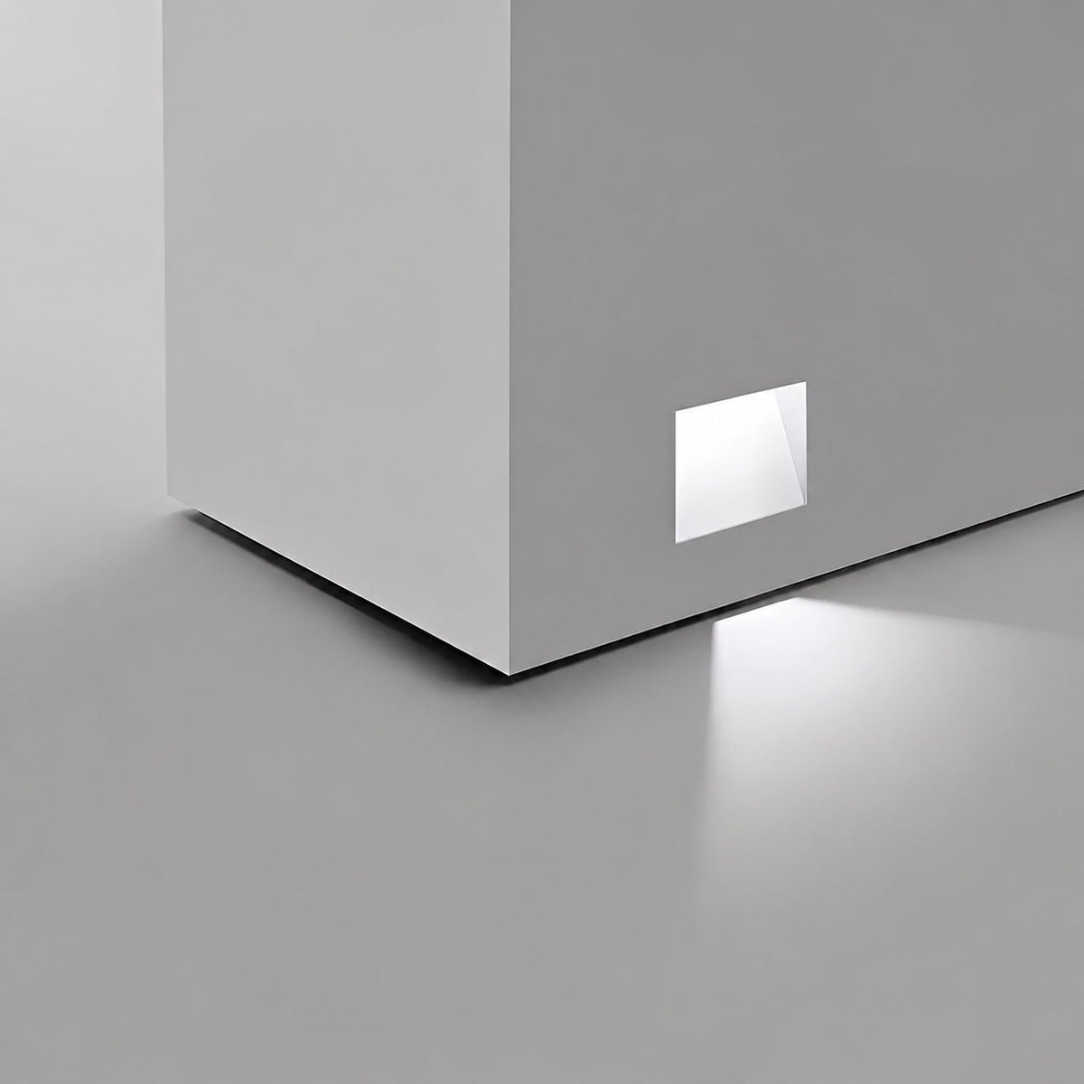 Aluminum Sensor-Activated LED Step Light for Hallway & Stairway – Flush-Mount Wall Fixture | Thomler