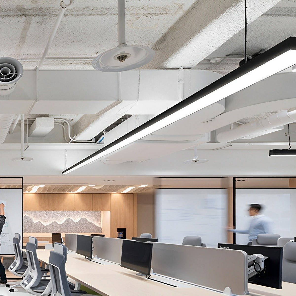 Linear Aluminum Ceiling Bar Light for Conference Rooms and Workspaces | Thomler