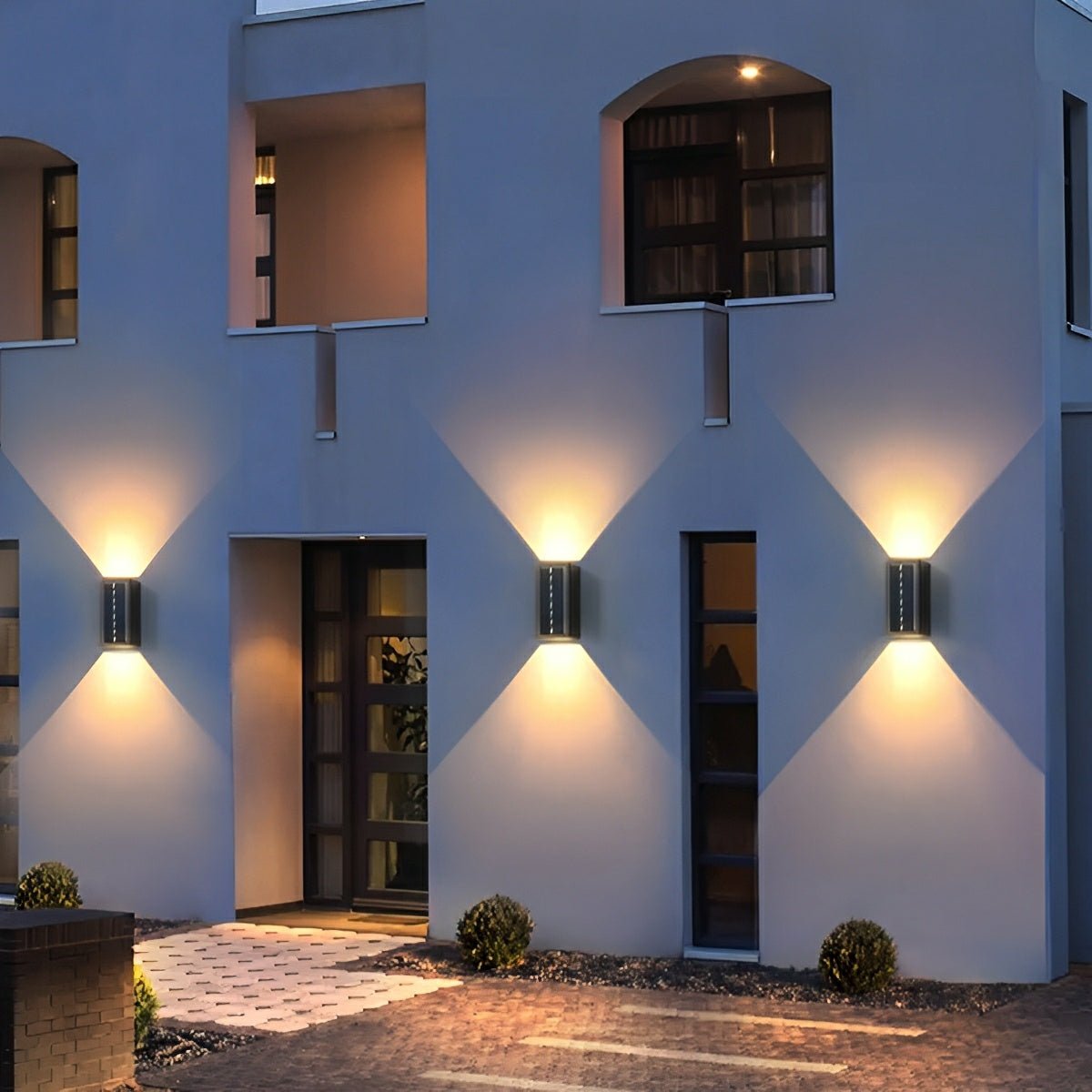 Wall Light Aluminium 6W Black Outdoor Garden Up Down Solar LED Waterproof Facade Lamp | Thomler