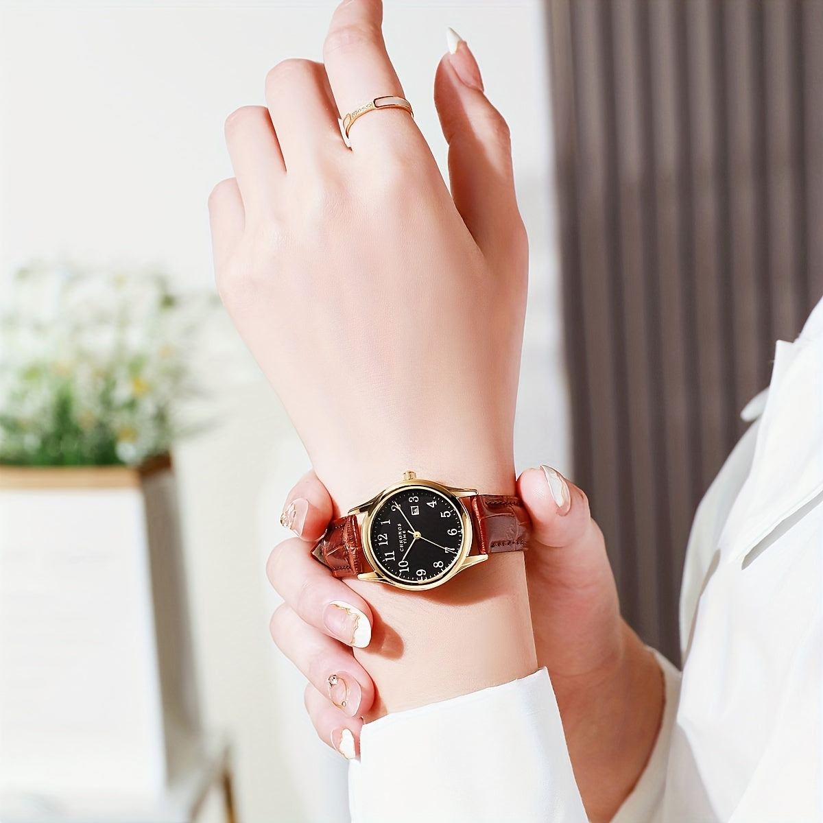 Square Face Quartz Watch for Women – Vegan Leather Band Timepiece with Analog Display – Dress Watch for Work & Events | Thomler