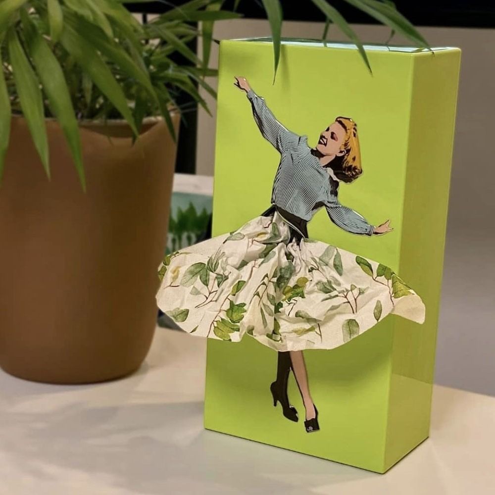 Novelty Figurine Tissue Holder with Flowing Dress Design for Countertops, Desks & Vanities – Decorative Facial Tissue Dispenser Statue | Thomler