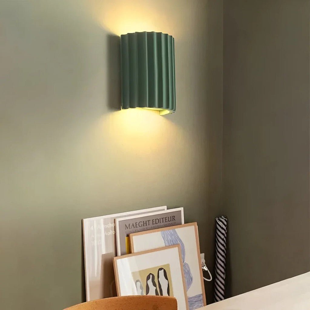 Sculptural Resin Wall Light with Up-Down Glow – Soft Pastel Finish for Hallway Bedroom Stairway – G9 LED Included – 5×7 in Sconce | Thomler