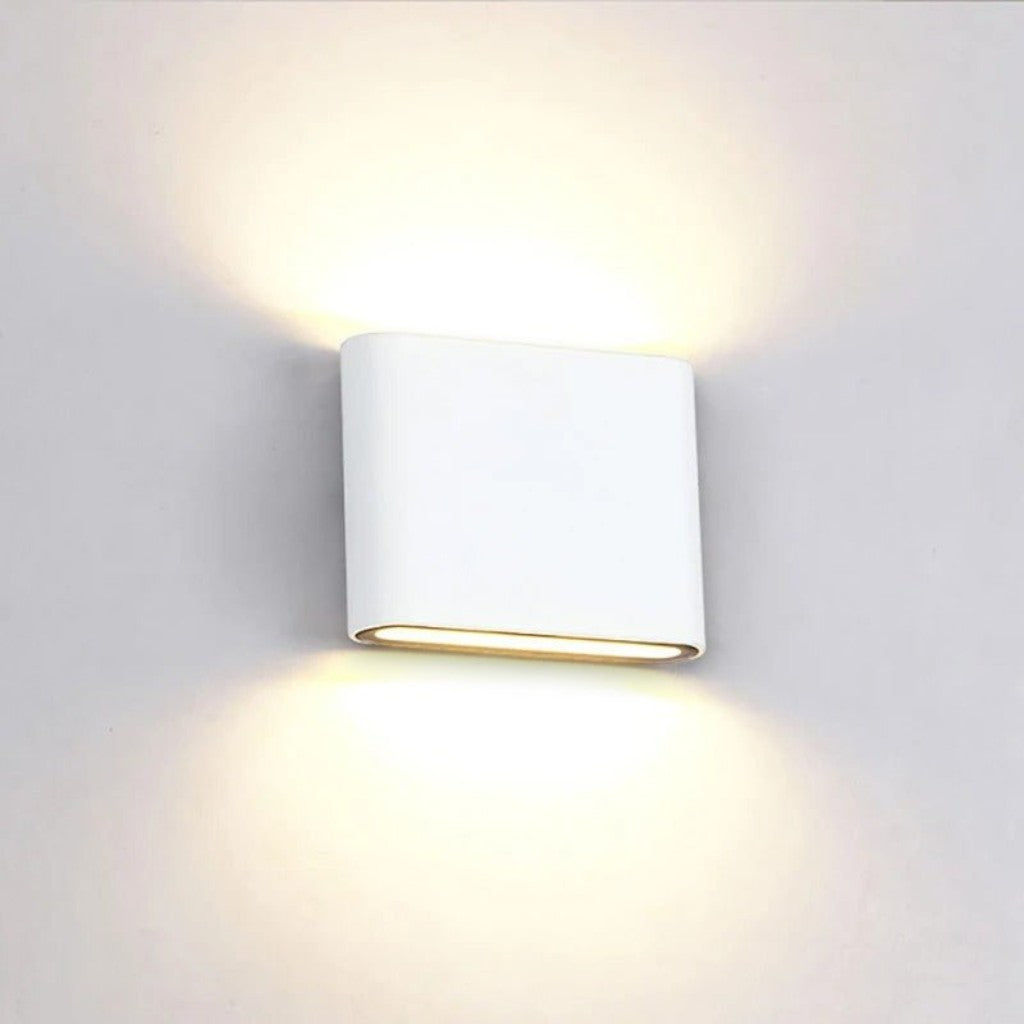Weatherproof Aluminum Outdoor Wall Sconce Light – Modern Geometric Design for Patio Porch Garden Pathway Exterior Entryway Facade IP65 Rated | Thomler