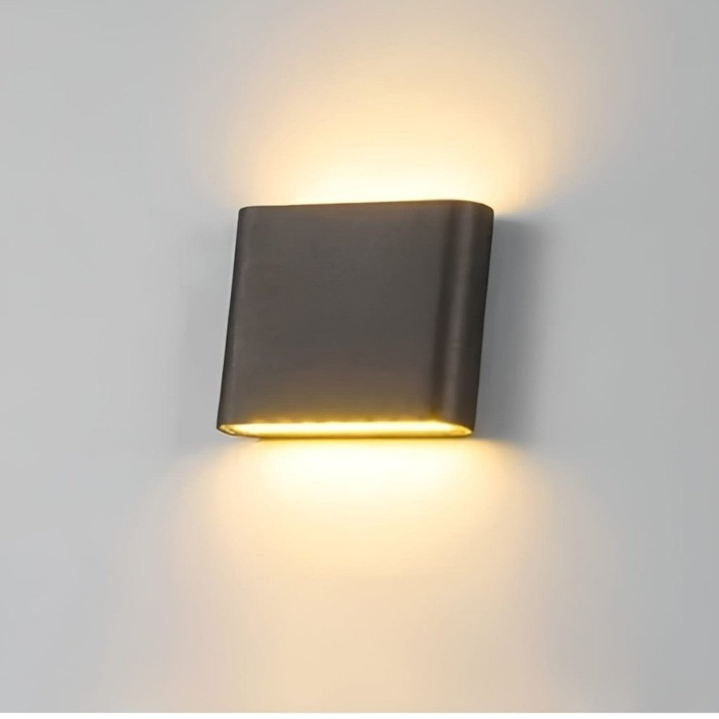 Weatherproof Aluminum Outdoor Wall Sconce Light – Modern Geometric Design for Patio Porch Garden Pathway Exterior Entryway Facade IP65 Rated | Thomler
