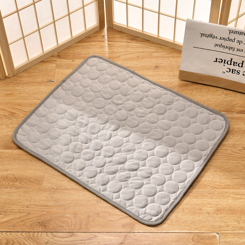 Temperature-Regulating Pet Pad for Dogs & Cats – Self-Cooling Cushion for Summer Heat, Portable Travel-Ready Mat | Thomler