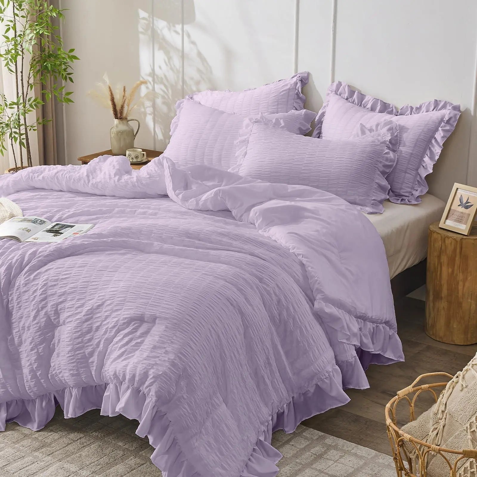 Textured Seersucker Duvet Cover Set with Lace Trim | 3-Piece Wrinkle-Free Bedding with Pillowcases | Lightweight Breathable Comforter | Thomler