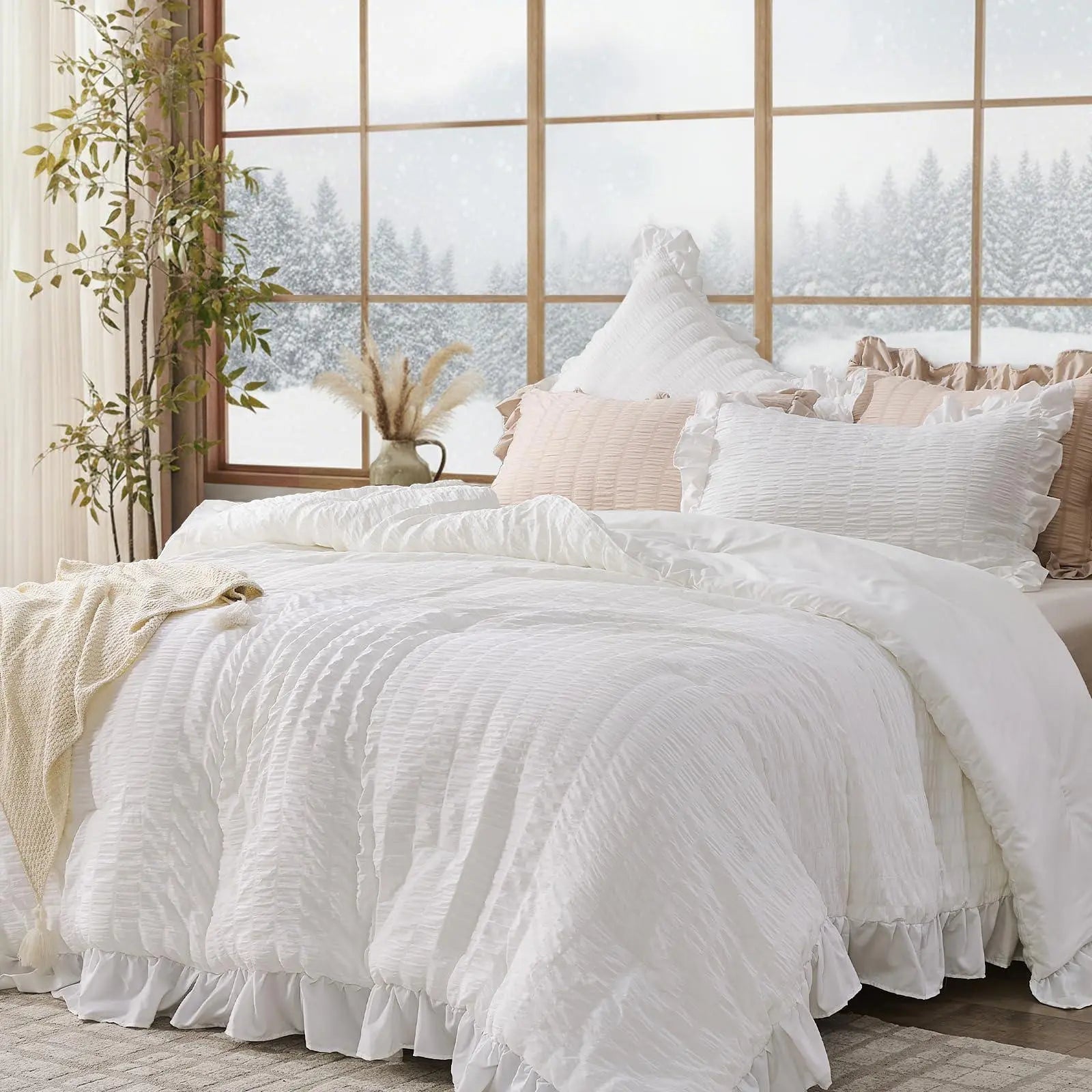 Textured Seersucker Duvet Cover Set with Lace Trim | 3-Piece Wrinkle-Free Bedding with Pillowcases | Lightweight Breathable Comforter | Thomler