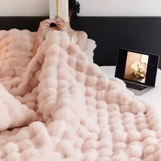 Plush Faux Fur Throw Blanket for Couch Bed Travel Lightweight Soft Fleece with Anti-Pilling | Thomler