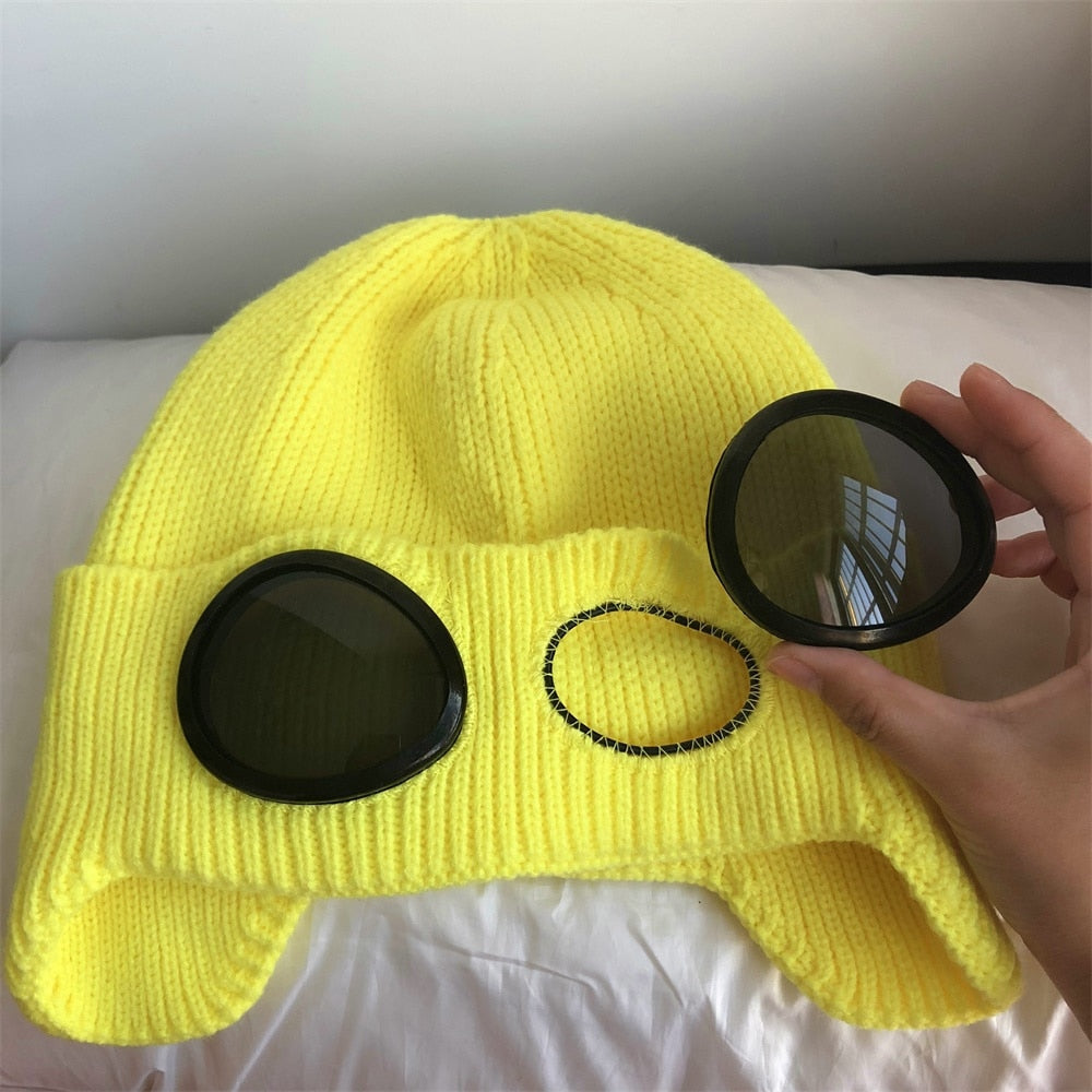 Aviator Winter Hat with Goggles – Unisex Fleece-Lined Bomber Cap for Cold Weather | Thomler