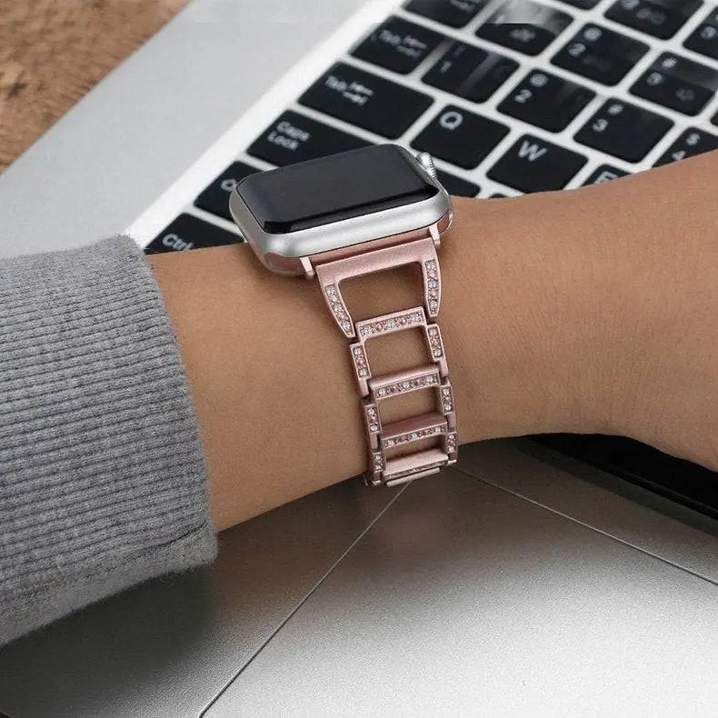 Elegant Bracelet Watch Strap for Apple Watch 38-49mm – Metal Link Band with Jewelry-Style Finish | Thomler