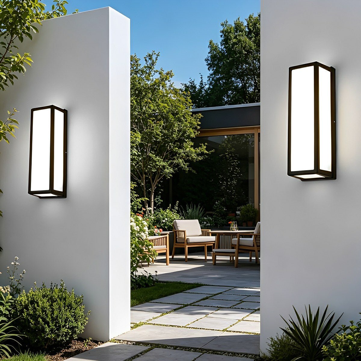 Outdoor Motion-Activated LED Wall Light – Modern Aluminum Sconce with Hardwired Install for Front Door & Patio | Thomler