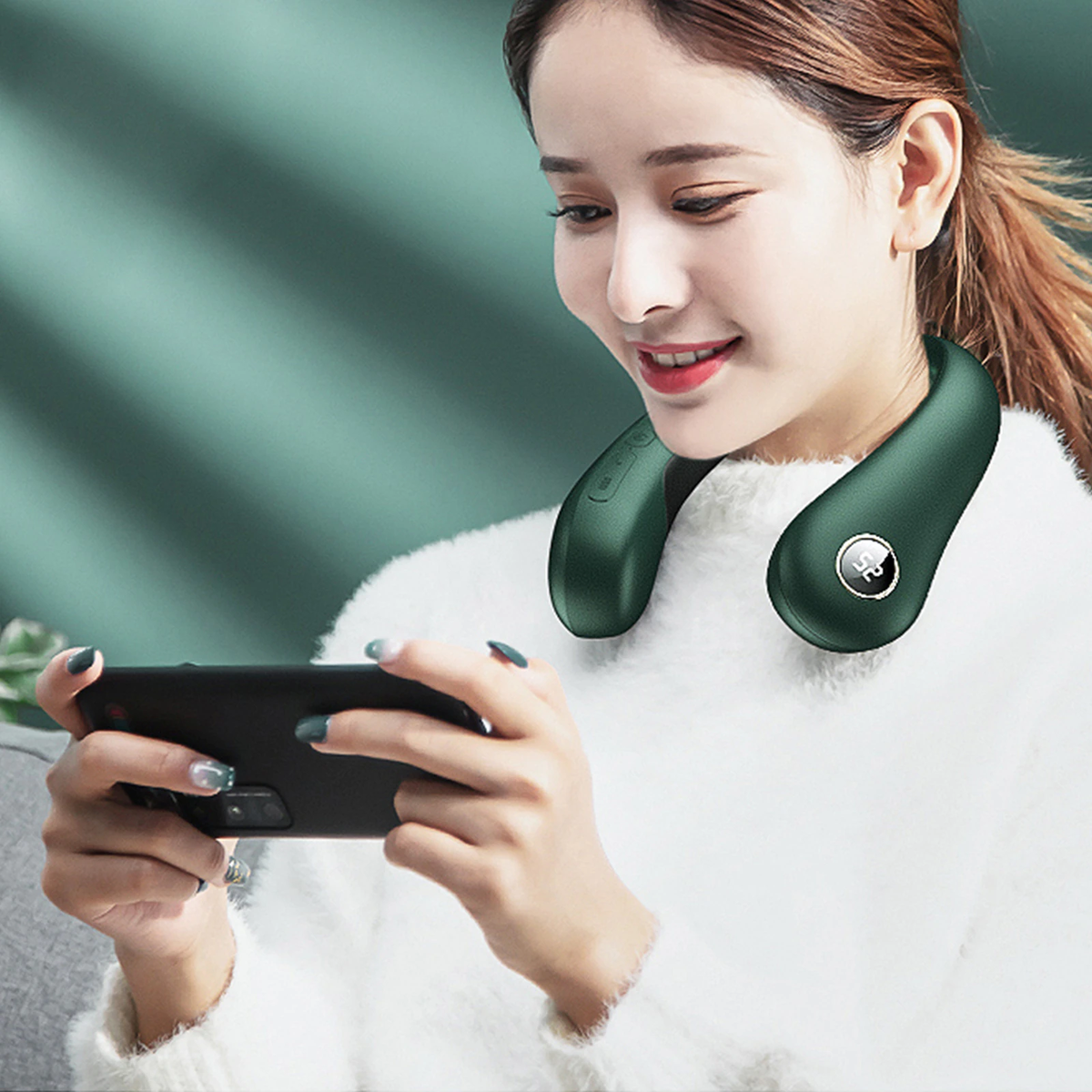 Rechargeable Wearable Neck Heater with Temperature Control & Digital Display for Winter | Thomler