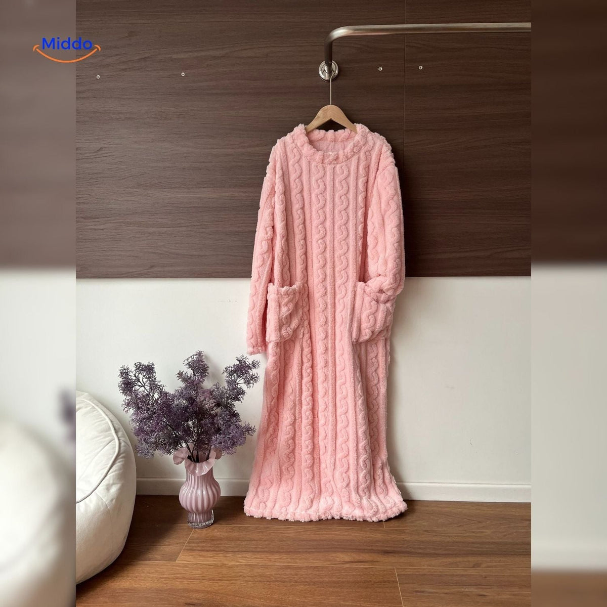 Floor-Length Fleece Wearable Blanket with Pockets – Cozy Indoor Loungewear | Thomler